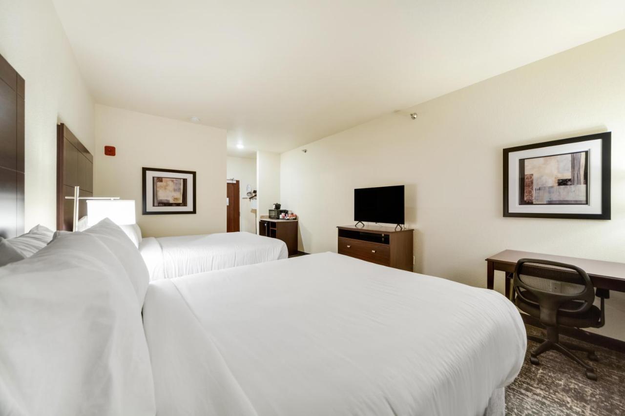 คอบเบิลสโตน โฮเทล สวีท - โคซาด Hotel Cozad ภายนอก รูปภาพ
